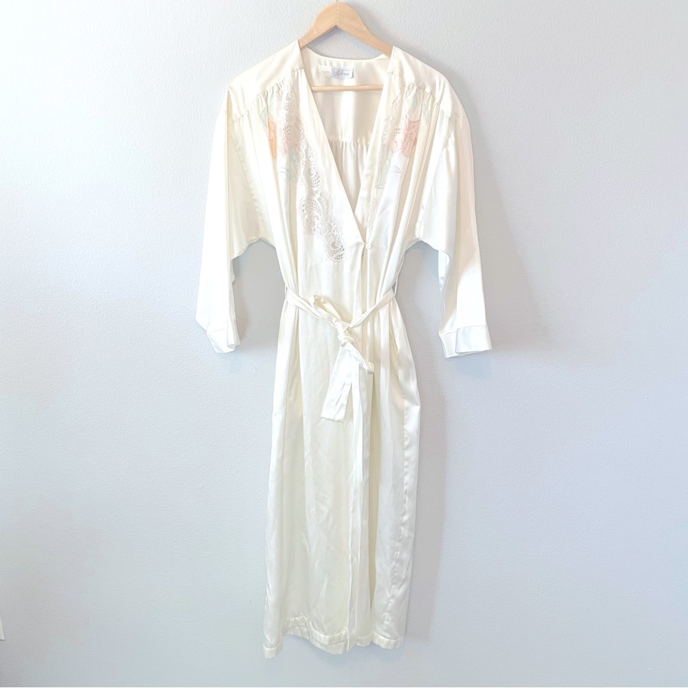 Etienne Vintage Lace Floral Embroidered Silky Long Robe